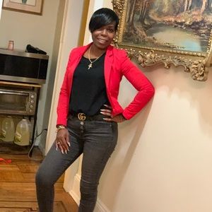 Meet your Posher, Esther